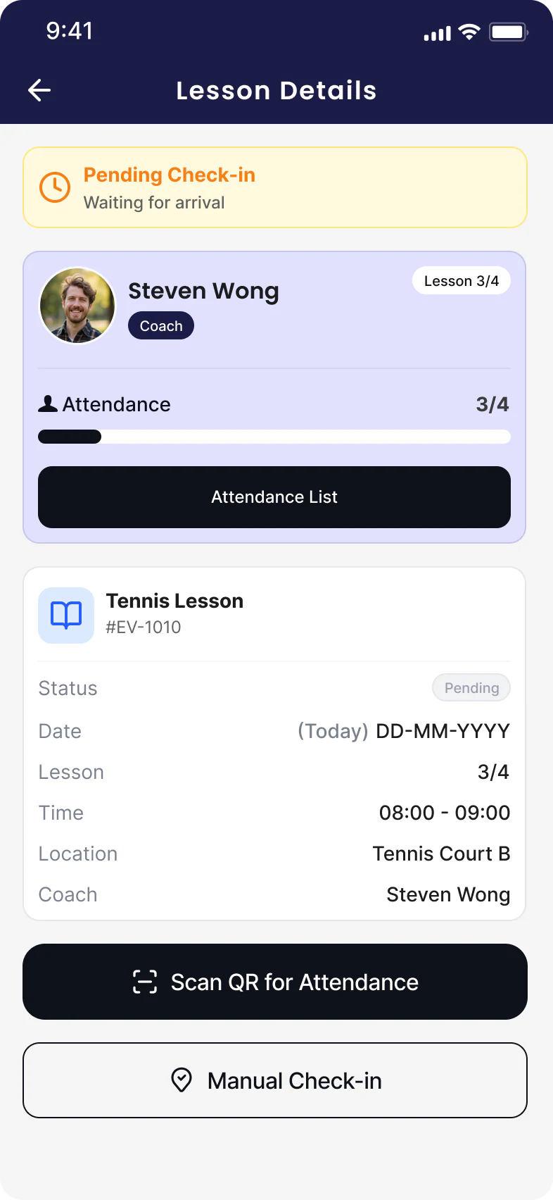Sportshub staff reviewing lesson attendance and check-in status